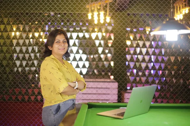 business woman, freelancer, meeting, entrepreneur, startup, studio, laptop, business card. For women planning a venture: design around constraints, not category